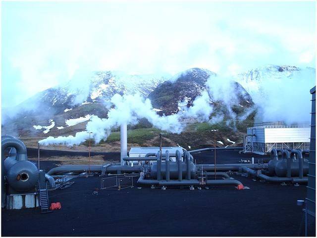 冰岛最大的地热电站—赫利舍迪地热发电厂.jpeg